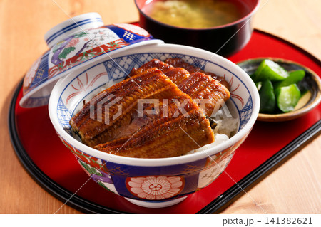 鰻丼 141382621