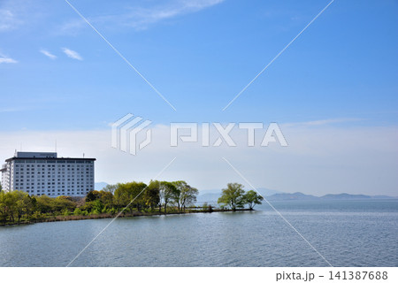 《滋賀県》長浜市 豊公園付近の琵琶湖の風景 《滋賀県》長浜市 豊公園付近の琵琶湖の風景 141387688