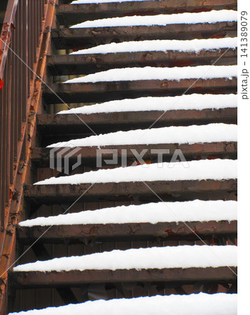 市街地の積雪による様々な風景 市街地の積雪による様々な風景 141389079