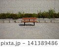 ひとりぼっちの、二人用ベンチ3 141389486