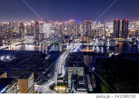 東京都、カレッタ汐留から眺める勝どきエリアの夜景 東京都、カレッタ汐留から眺める勝どきエリアの夜景 141390150