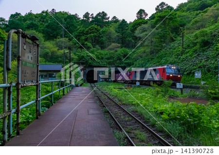 JR室蘭本線・小幌駅(北海道:2025年5月) JR室蘭本線・小幌駅(北海道:2025年5月) 141390728