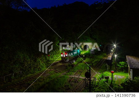 JR室蘭本線・小幌駅（北海道：2025年5月） 141390736
