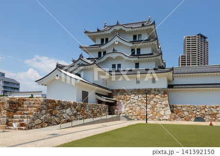 尼崎城(江戸幕府の譜代大名が大坂の西の守りとして築城)2026年7月撮影 尼崎城(江戸幕府の譜代大名が大坂の西の守りとして築城)2026年7月撮影 141392150