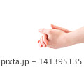 手を洗う_手揉みをする_ボディケア_保湿_美肌_ハンドパーツ_白背景 141395135