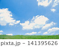 爽やかな青空と草原 141395626