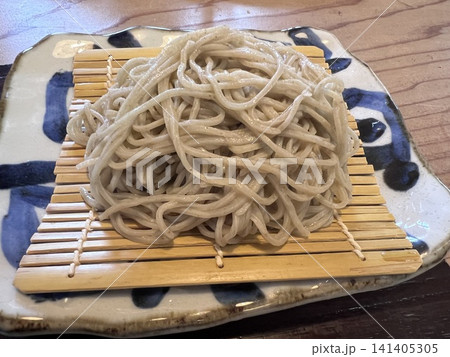 美味しそうなせいろそば、ざるそば 141405305