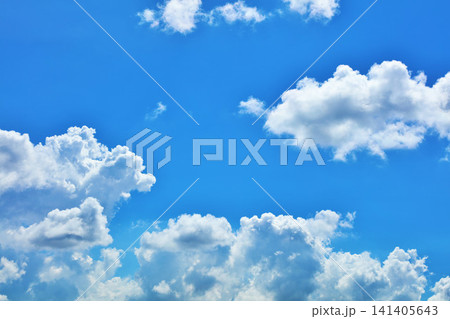 夏の青空と雲 夏の青空と雲 141405643