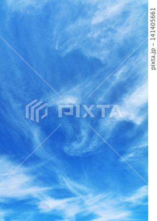 秋の青空と雲 秋の青空と雲 141405661