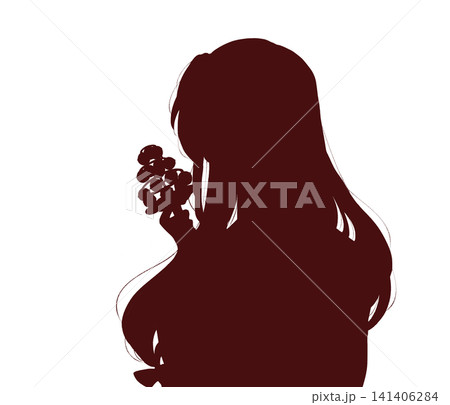 神楽鈴を持っている巫女さん　シルエット 141406284
