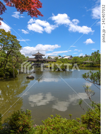 平安神宮 東神苑 泰平閣と栖鳳池 平安神宮 東神苑 泰平閣と栖鳳池 141407032
