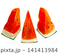 カットした3切れのスイカ 141413984