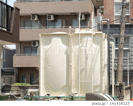 古いマンションの受水槽(貯水槽) 古いマンションの受水槽(貯水槽) 141416127