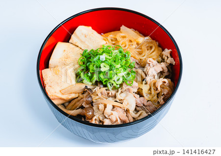 豚肉と豆腐の肉豆腐丼 しらたきとしめじ入り 豚肉と豆腐の肉豆腐丼 しらたきとしめじ入り 141416427