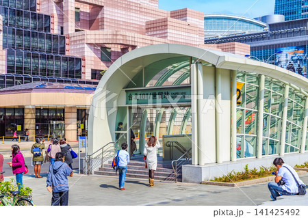 2015年の台湾の街並み　台北市　台北101/世貿駅 141425492