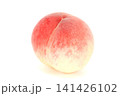 桃　丸ごと1個　明るい背景 141426102