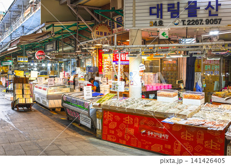 韓国のローカル市場イメージ ソウル中部市場 韓国のローカル市場イメージ ソウル中部市場 141426405