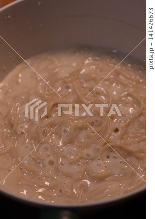 Creamy Pasta with Bubbles 141426673