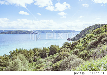 慶良間諸島の海(阿嘉島・ニシバマ展望台から) 慶良間諸島の海(阿嘉島・ニシバマ展望台から) 141427151