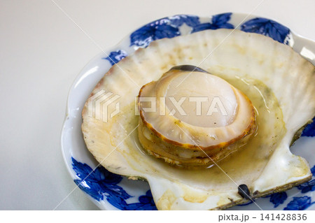 殻付きホタテのバター焼き 141428836