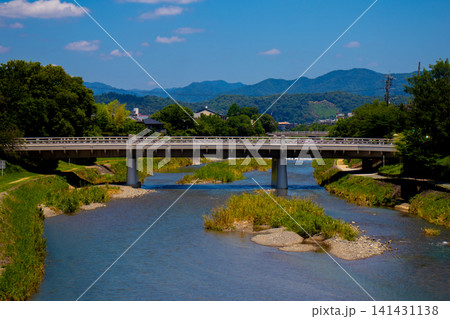 鴨川デルタ 賀茂川と高瀬川の合流地点で聖地巡礼の地 鴨川デルタ 賀茂川と高瀬川の合流地点で聖地巡礼の地 141431138