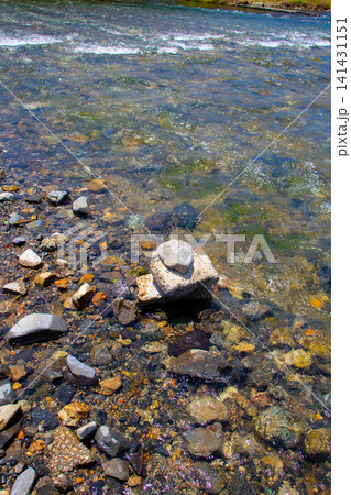鴨川デルタ 賀茂川と高瀬川の合流地点で聖地巡礼の地 鴨川デルタ 賀茂川と高瀬川の合流地点で聖地巡礼の地 141431151