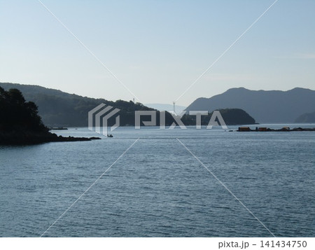 熊本県天草市御所浦町、青く美しい御所浦の海 熊本県天草市御所浦町、青く美しい御所浦の海 141434750