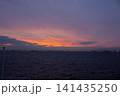 東京湾を茜色に染める夕焼け 141435250