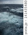 荒れる海・太平洋 141435480
