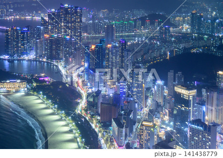 韓国釜山のとても美しい都会夜景 韓国釜山のとても美しい都会夜景 141438779