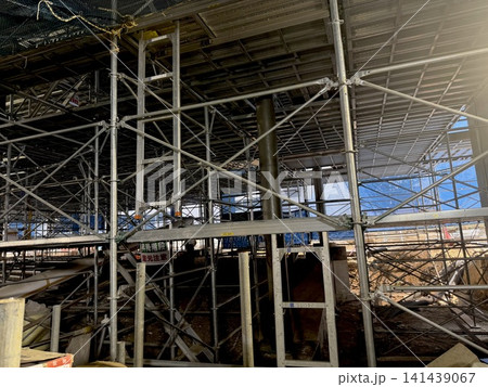 建設中のビル工事 建設中のビル工事 141439067