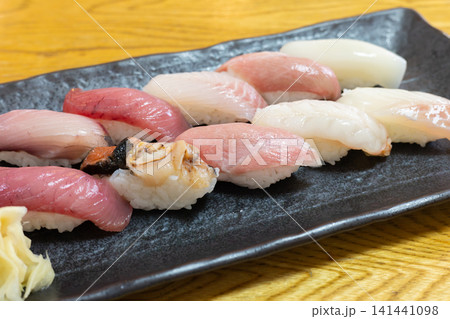 美味しい寿司盛り合わせ 美味しい寿司盛り合わせ 141441098