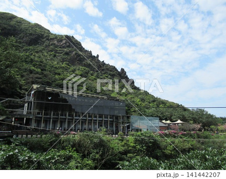 台湾の金瓜石の山腹に築かれた黄金博物館 台湾の金瓜石の山腹に築かれた黄金博物館 141442207