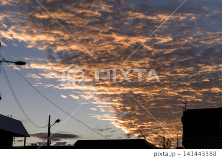 夕焼けの空 夕焼けの空 141443388