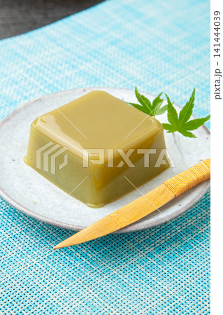 抹茶の水羊羹 抹茶の水羊羹 141444039
