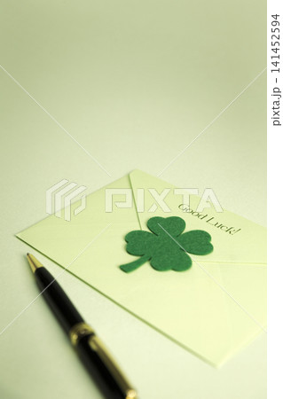 Lucky Four Leaf Glover Letter 141452594