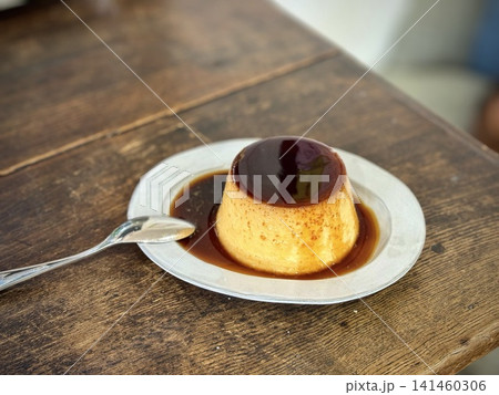 昔ながらのプリンとカラメルソース 昔ながらのプリンとカラメルソース 141460306