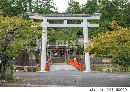 出雲国一宮熊野大社 一の鳥居と神橋 141460669