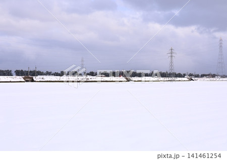 雪の積もった景色 雪の積もった景色 141461254
