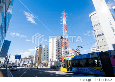 【宇都宮ライトレール】都心部を駆け抜けるLRT 141471002