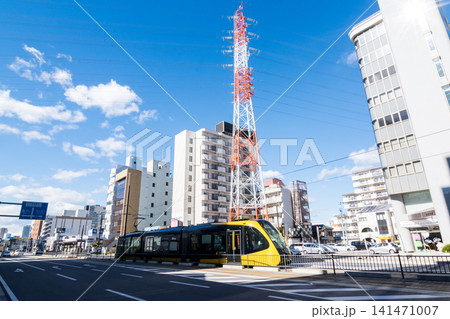 【宇都宮ライトレール】都心部を駆け抜けるLRT 141471007
