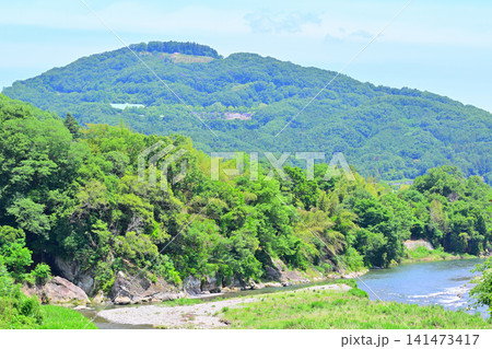 初夏の荒川 赤平川 合流地点 皆野橋下流 初夏の荒川 赤平川 合流地点 皆野橋下流 141473417