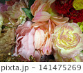 カラフルな造花の花束 141475269