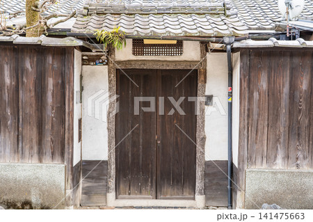 『平安通志』編纂事業を担当した明治時代の歴史家　旧湯本家住宅（木造建築）京都市上京区相国寺門前町 141475663