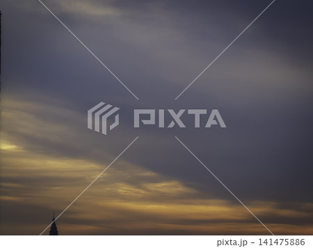 夕焼けに染まる空 夕焼けに染まる空 141475886