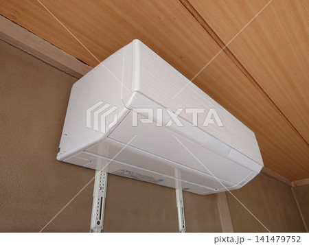 停止中の家庭用エアコン 停止中の家庭用エアコン 141479752