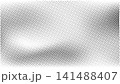 黒いドットが波のように広がるハーフトーンの抽象背景素材、ベクター素材 141488407