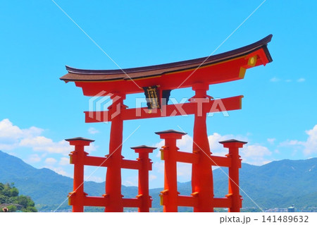 【広島県】日本三景安芸の宮島の大鳥居 【広島県】日本三景安芸の宮島の大鳥居 141489632