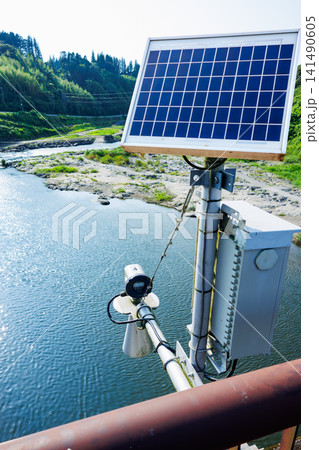 川の水位をリアルタイムで観測する危機管理型水位計 川の水位をリアルタイムで観測する危機管理型水位計 141490605
