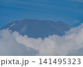 夏の富士山山頂 141495323